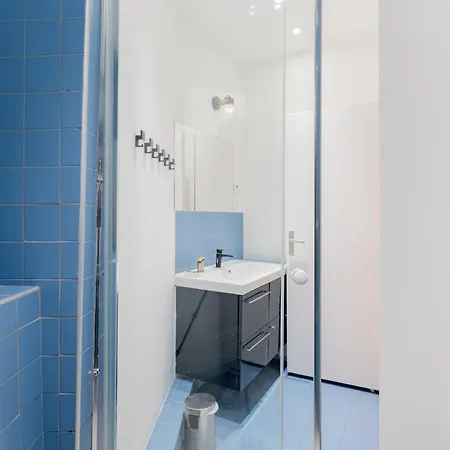 St Germain Sartre Chicsuites